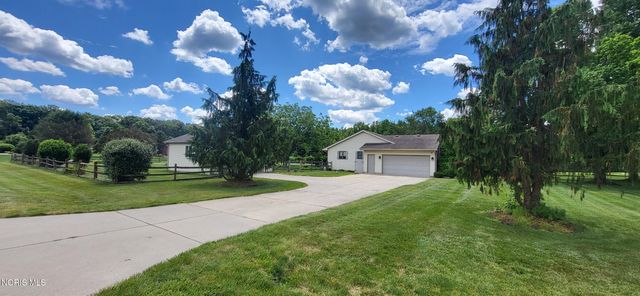 6170 County Road 2, Swanton, OH 43558