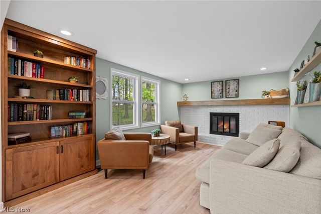 850 Deepwood Drive, Medina, OH 44256
