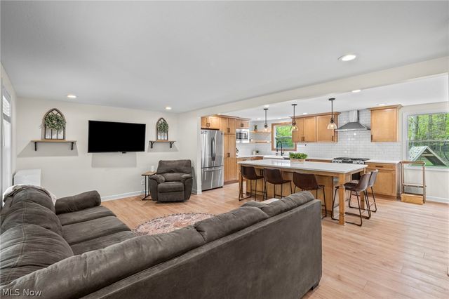 850 Deepwood Drive, Medina, OH 44256