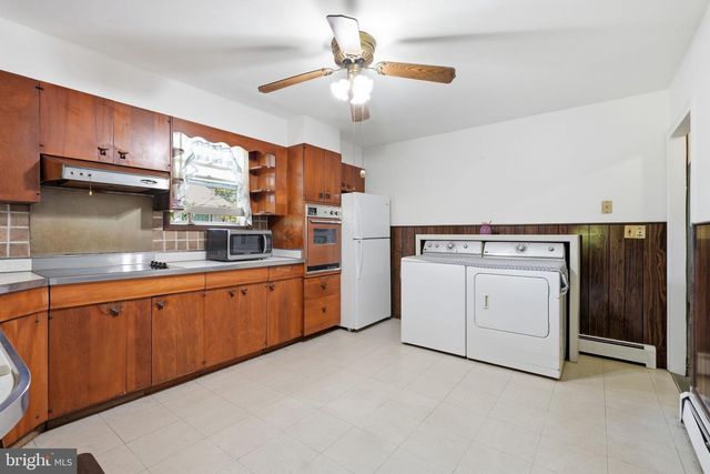 1138 SUNSET LN, Bensalem, PA 19020