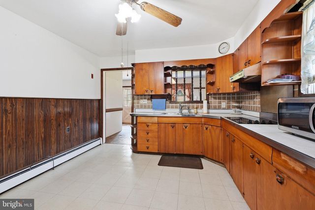 1138 SUNSET LN, Bensalem, PA 19020