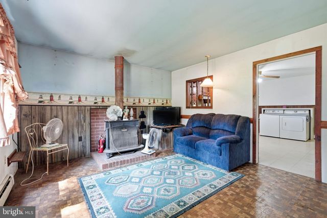 1138 SUNSET LN, Bensalem, PA 19020