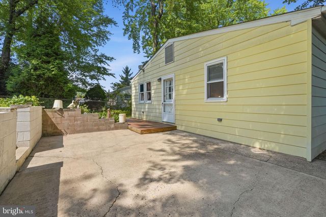 1138 SUNSET LN, Bensalem, PA 19020