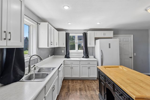 100 W Boston Avenue, Indianola, IA 50125