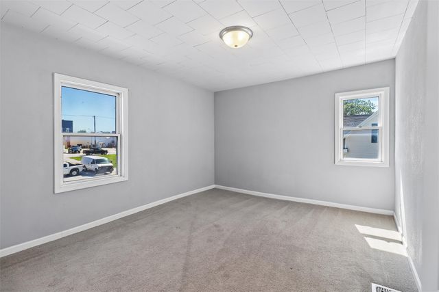 100 W Boston Avenue, Indianola, IA 50125
