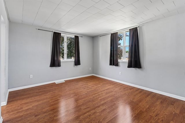 100 W Boston Avenue, Indianola, IA 50125