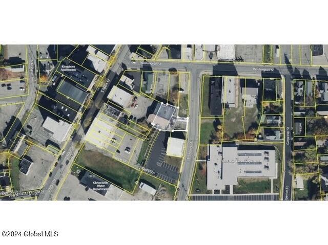 8 Broadway, Gloversville, NY 12078