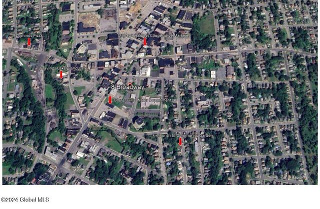 8 Broadway, Gloversville, NY 12078