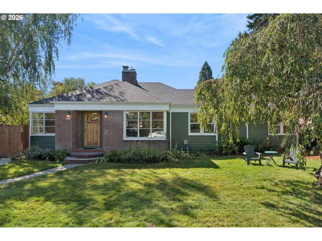 7920 Se HAWTHORNE Blvd, Portland, OR 97215