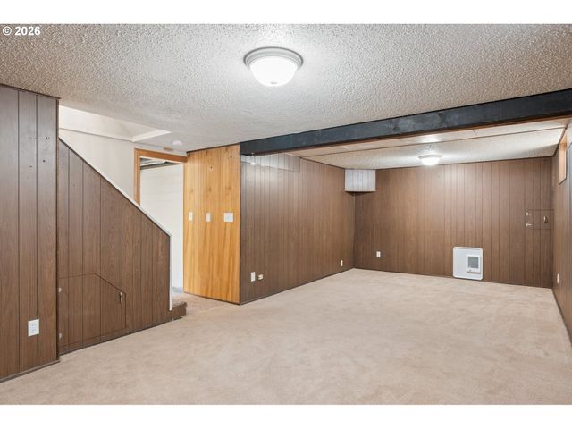 7920 Se HAWTHORNE Blvd, Portland, OR 97215