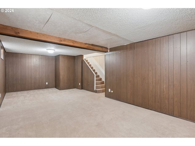 7920 Se HAWTHORNE Blvd, Portland, OR 97215
