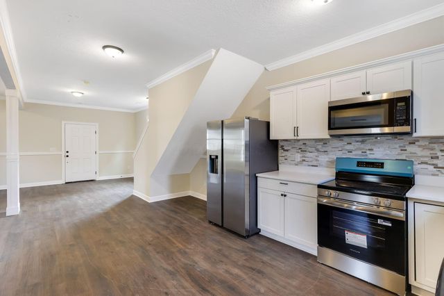 2295 Velma, Columbus, OH 43211