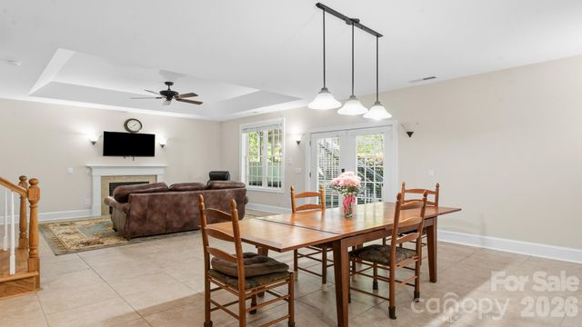 9024 Arrington Manor Place, Charlotte, NC 28277