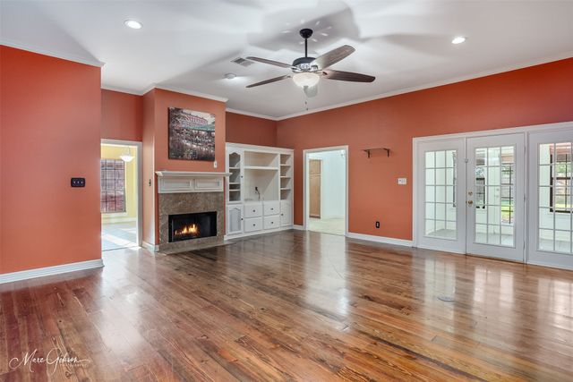 462 Mayfair Court, Bossier City, LA 71111