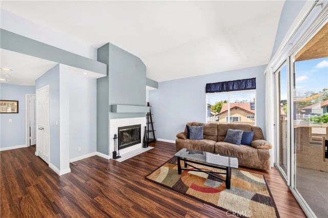 3140 Castelar Court 201, Corona, CA 92882
