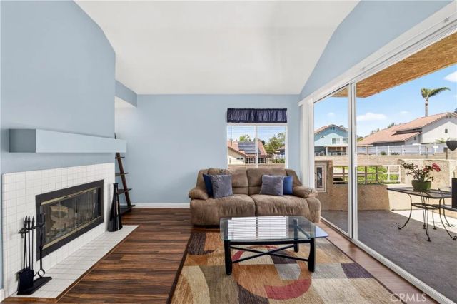 3140 Castelar Court 201, Corona, CA 92882
