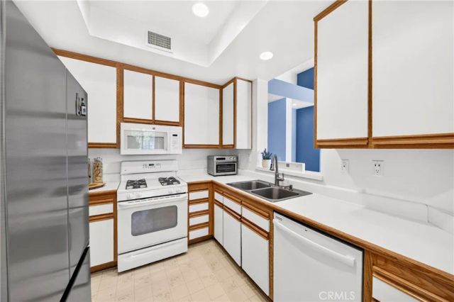 3140 Castelar Court 201, Corona, CA 92882