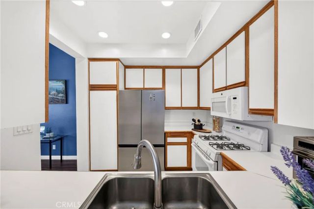 3140 Castelar Court 201, Corona, CA 92882