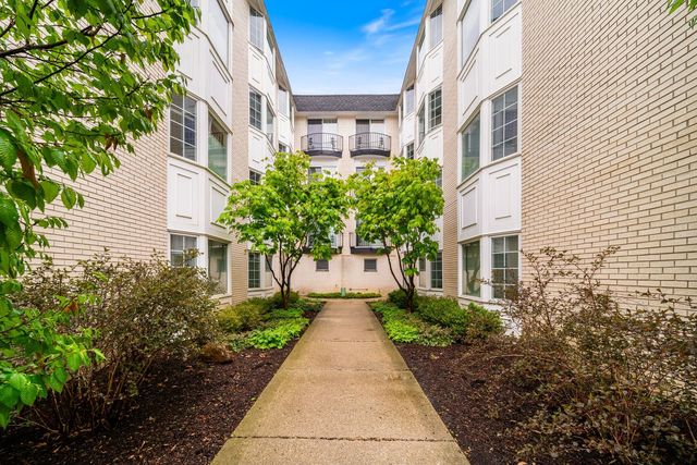 701 Ridge Road 2A, Wilmette, IL 60091
