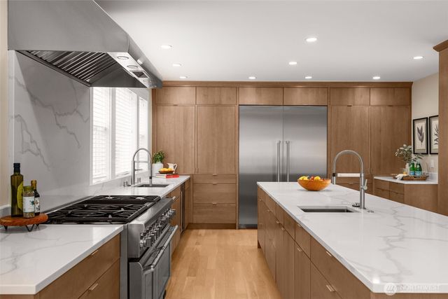 170 Lynn Street, Seattle, WA 98109