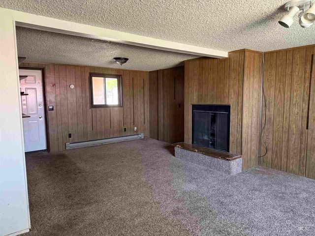 141 Wirsching Ave W, Twin Falls, ID 83301