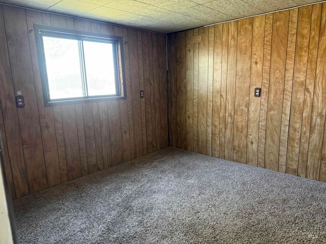 141 Wirsching Ave W, Twin Falls, ID 83301
