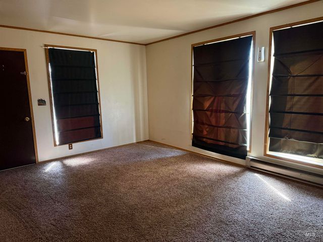 141 Wirsching Ave W, Twin Falls, ID 83301