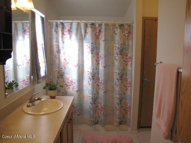 17580 W SANTIAGO CIR, Hauser, ID 83854