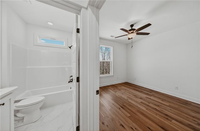 29 Grantham Drive, Bella Vista, AR 72714