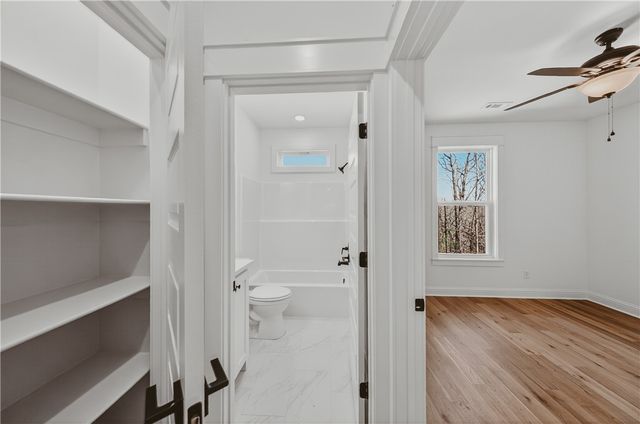 29 Grantham Drive, Bella Vista, AR 72714