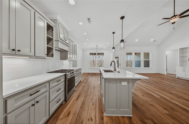 29 Grantham Drive, Bella Vista, AR 72714