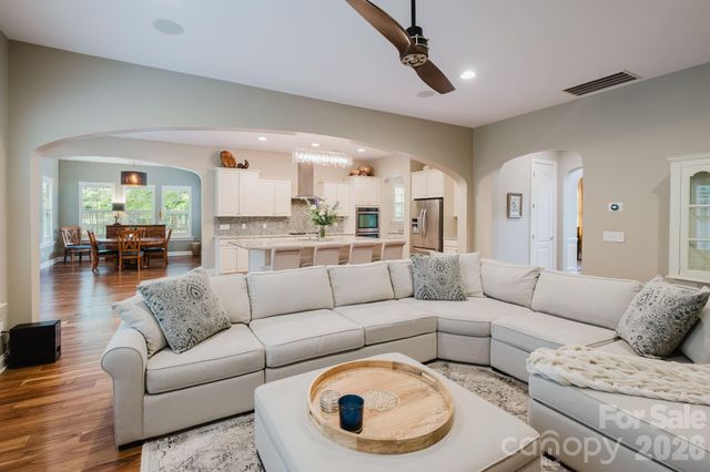 2626 Hamilton Crossings Drive, Charlotte, NC 28214