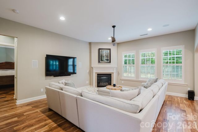 2626 Hamilton Crossings Drive, Charlotte, NC 28214