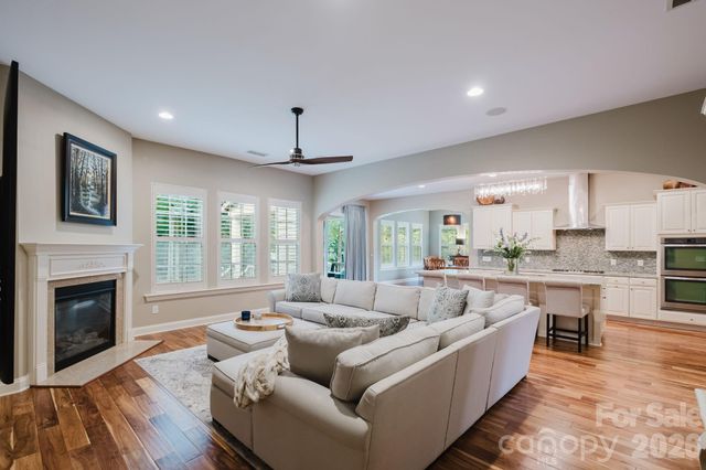 2626 Hamilton Crossings Drive, Charlotte, NC 28214