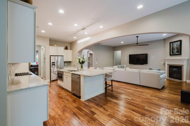 2626 Hamilton Crossings Drive, Charlotte, NC 28214