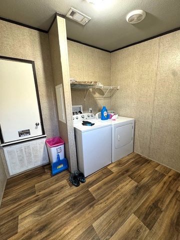 121 Tropical Breeze Lane, Aransas Pass, TX 78336