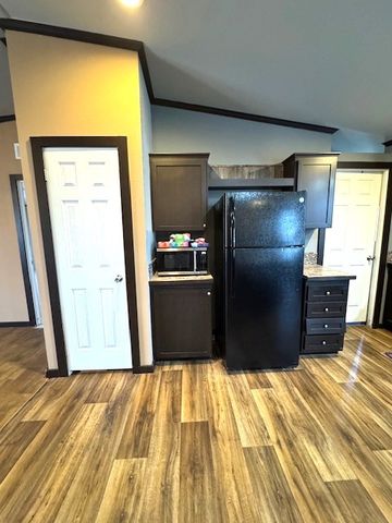 121 Tropical Breeze Lane, Aransas Pass, TX 78336