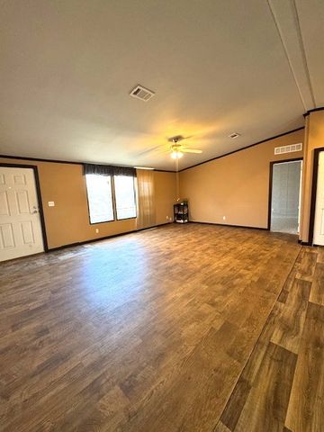 121 Tropical Breeze Lane, Aransas Pass, TX 78336