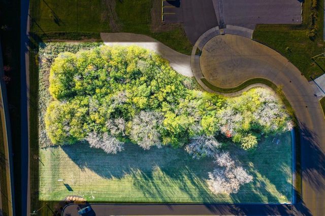 1875 RATH LANE, Oshkosh, WI 54902