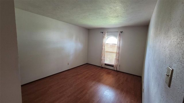 10207 Sweet Gum Street, Dallas, TX 75249