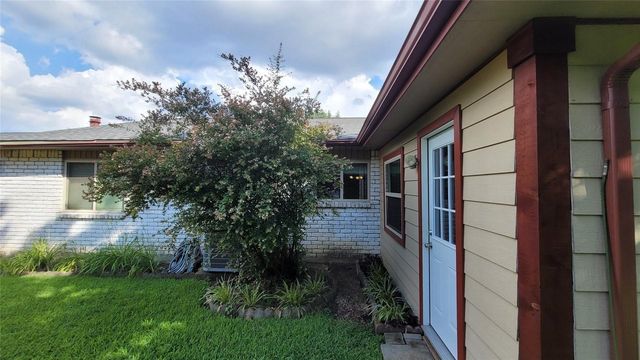 10207 Sweet Gum Street, Dallas, TX 75249