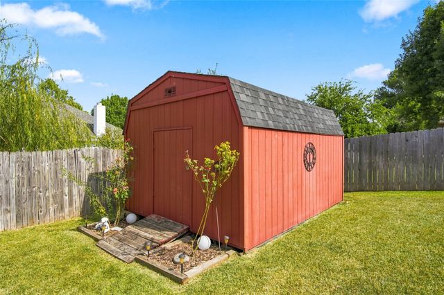 4917 Trail Hollow Drive, Fort Worth, TX 76244