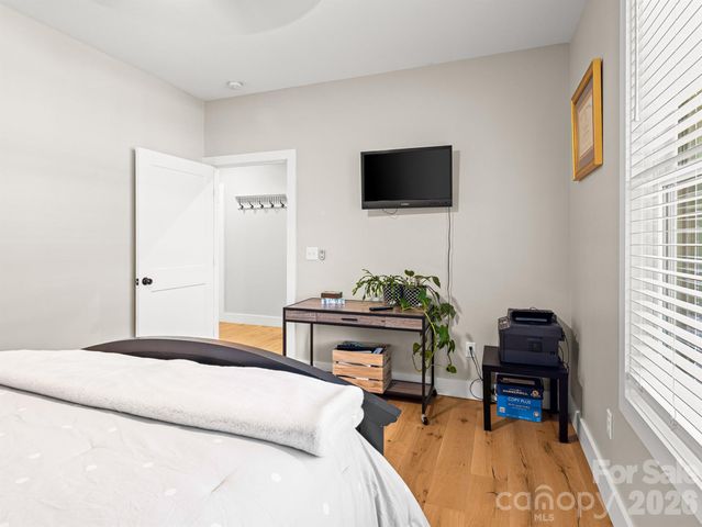 117 Dangerfield Court, Asheville, NC 28806