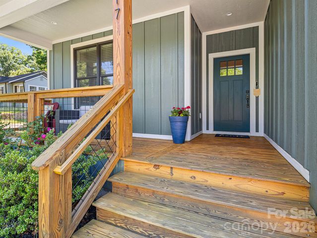 117 Dangerfield Court, Asheville, NC 28806