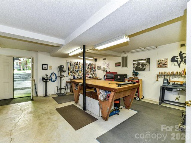 1931 Kilmonack Lane, Charlotte, NC 28270