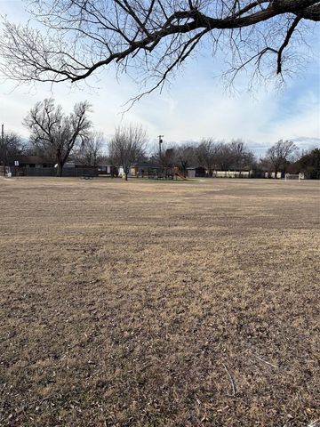 1324 Dorchester Drive, Norman, OK 73069