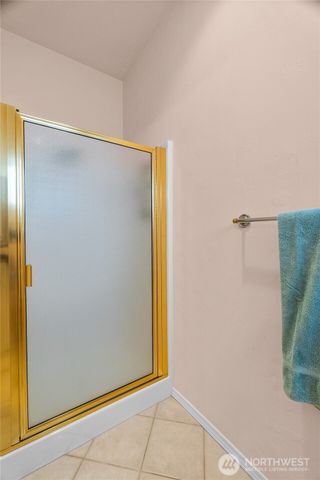 7002 Fairway Lane SE, Olympia, WA 98501