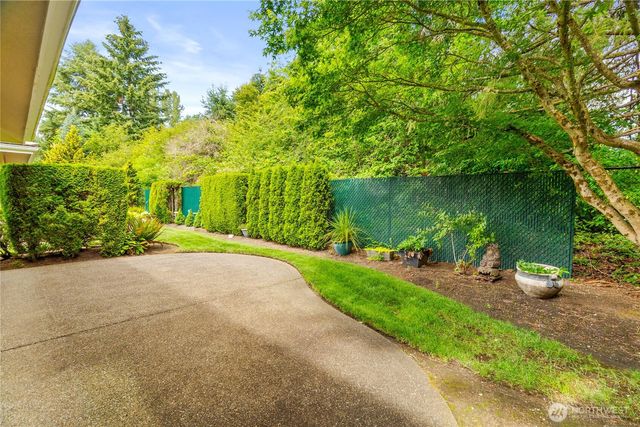 7002 Fairway Lane SE, Olympia, WA 98501