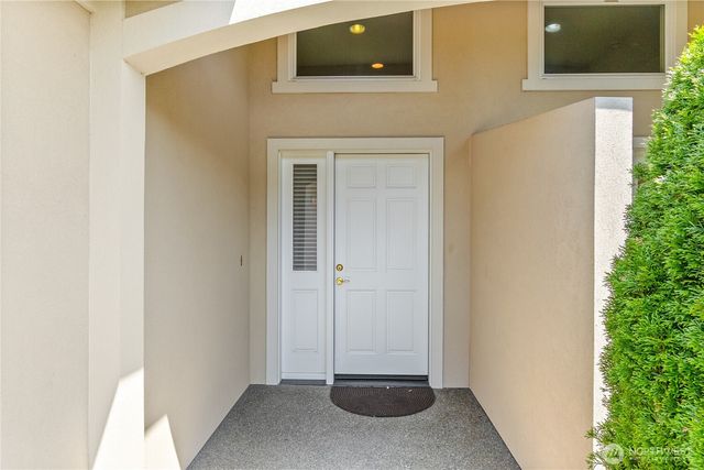 7002 Fairway Lane SE, Olympia, WA 98501