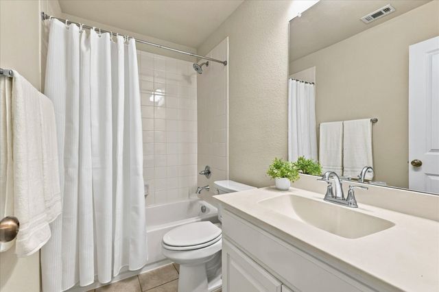 2161 Cloverfern Way, Haslet, TX 76052